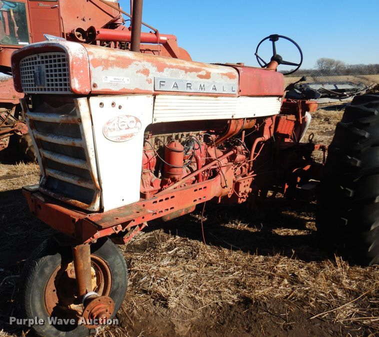 image for item MM9823 Farmall 460  tractor