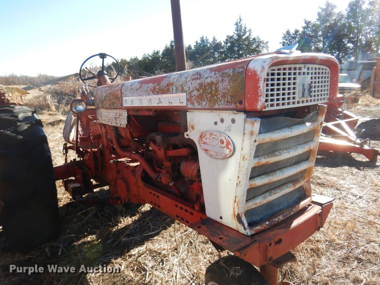 image for item MM9823 Farmall 460  tractor