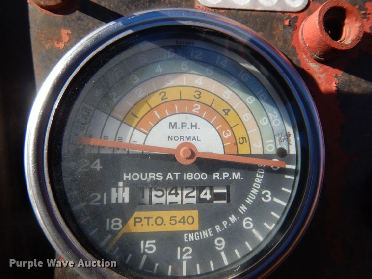 image for item MM9823 Farmall 460  tractor