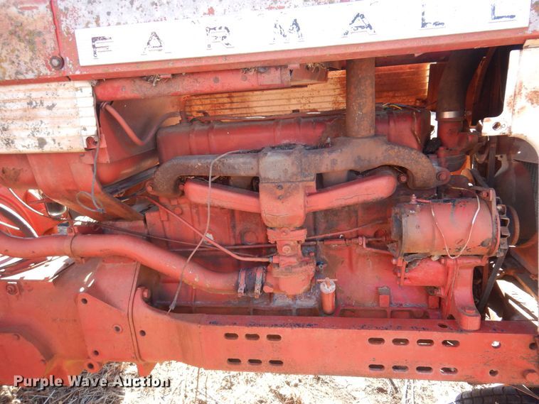 image for item MM9823 Farmall 460  tractor