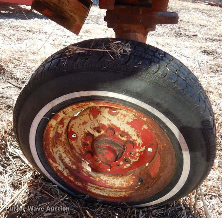 image for item MM9823 Farmall 460  tractor