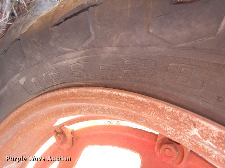 image for item MM9823 Farmall 460  tractor