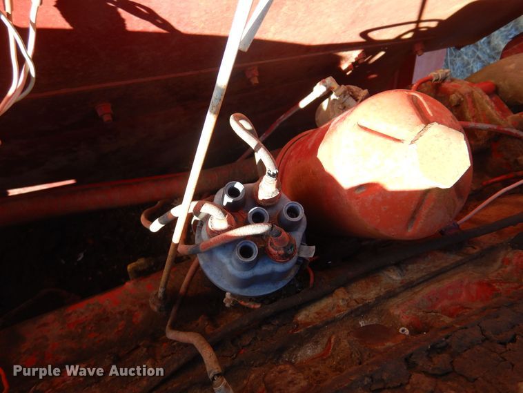 image for item MM9824 1964 International 303  combine