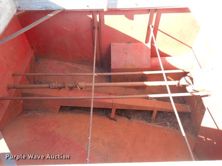 image for item MM9824 1964 International 303  combine