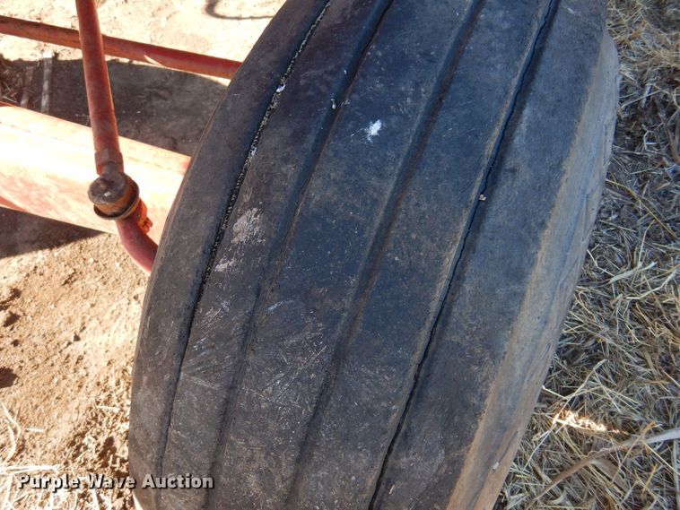 image for item MM9824 1964 International 303  combine