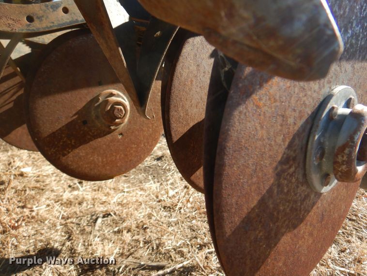 image for item MM9826 Great Plains Solid Stand 30  grain drill