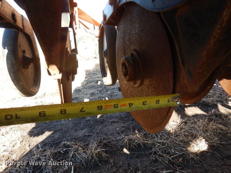 image for item MM9826 Great Plains Solid Stand 30  grain drill