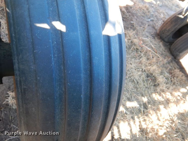 image for item MM9826 Great Plains Solid Stand 30  grain drill