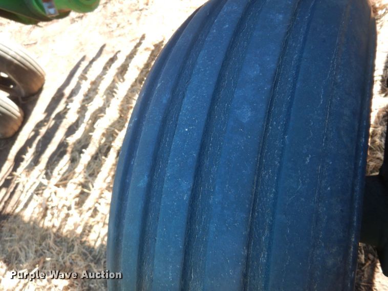 image for item MM9826 Great Plains Solid Stand 30  grain drill