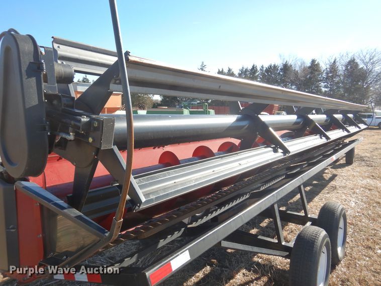 image for item MM9827 2009 Case IH 1010  rigid head