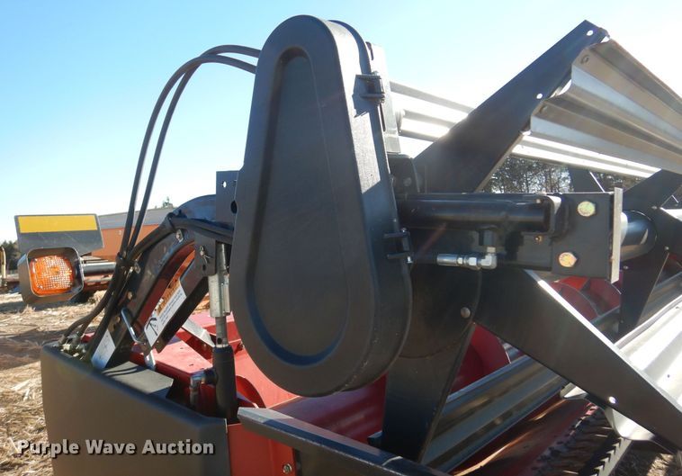 image for item MM9827 2009 Case IH 1010  rigid head