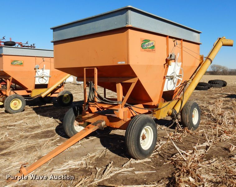 image for item MM9828 Bradford  gravity wagon