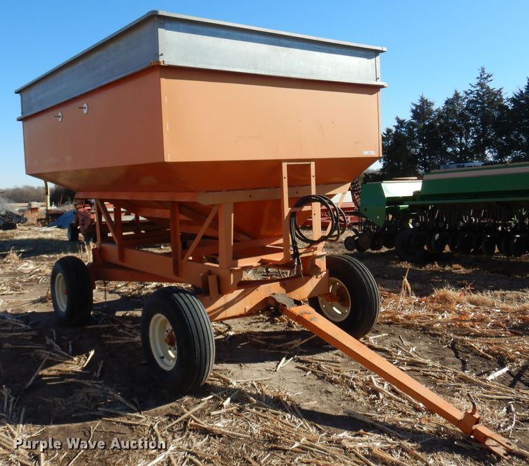 image for item MM9828 Bradford  gravity wagon