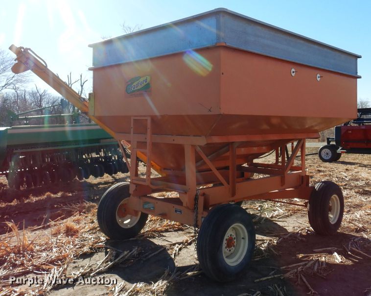 image for item MM9828 Bradford  gravity wagon