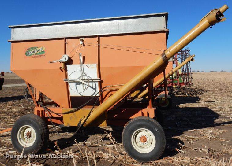 image for item MM9828 Bradford  gravity wagon