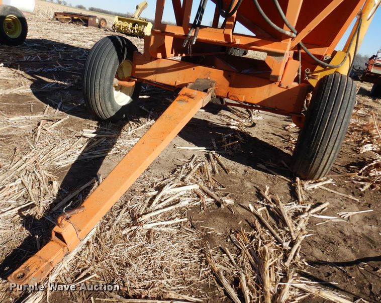 image for item MM9828 Bradford  gravity wagon