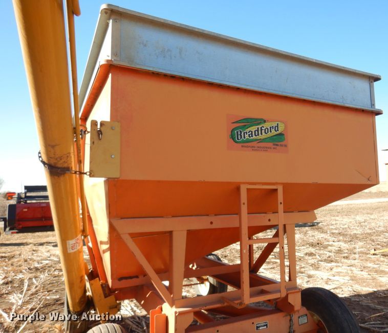 image for item MM9828 Bradford  gravity wagon