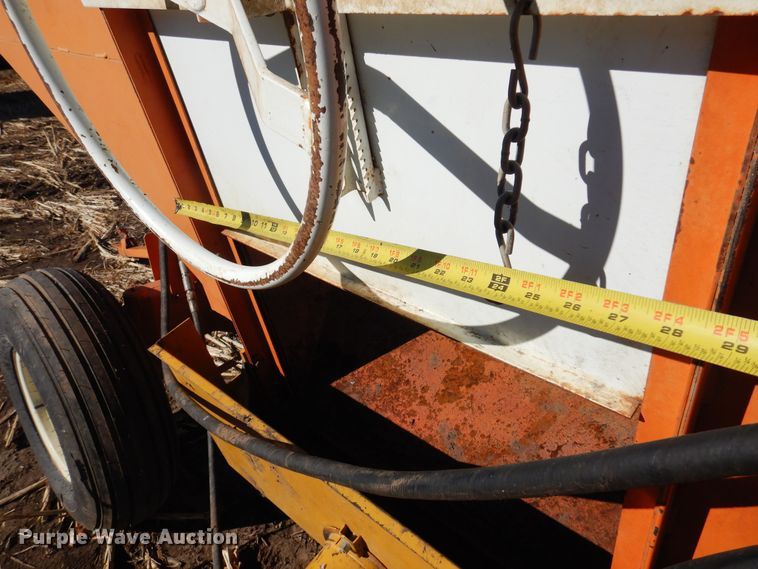 image for item MM9828 Bradford  gravity wagon