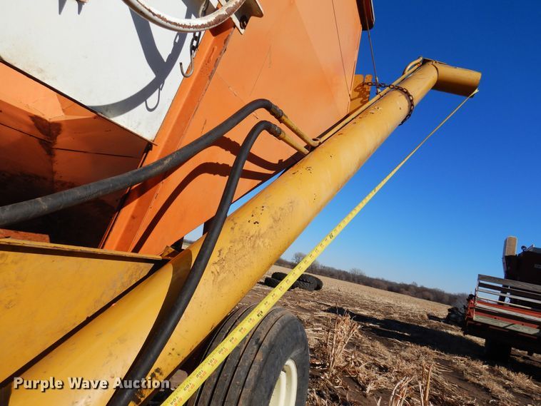 image for item MM9828 Bradford  gravity wagon