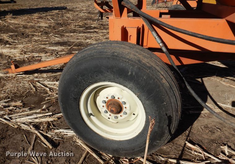 image for item MM9828 Bradford  gravity wagon