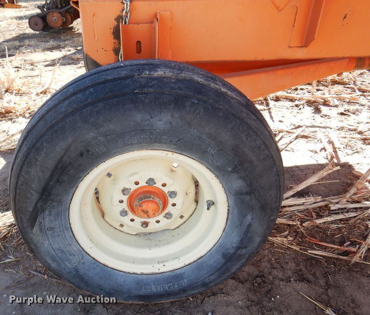 image for item MM9828 Bradford  gravity wagon