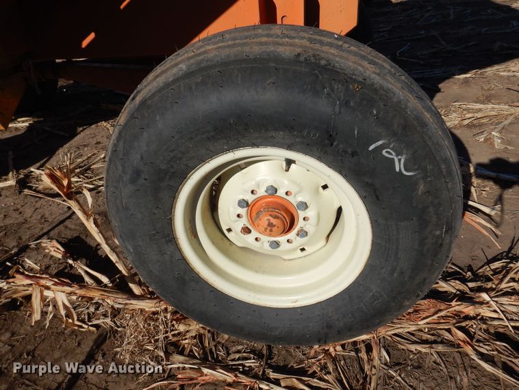 image for item MM9828 Bradford  gravity wagon