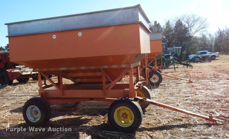 image for item MM9829 Bradford  gravity wagon