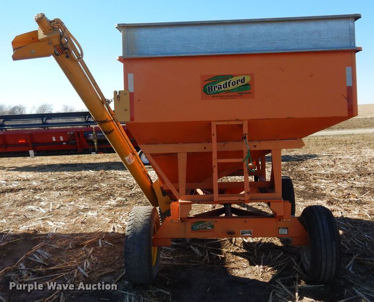 image for item MM9829 Bradford  gravity wagon