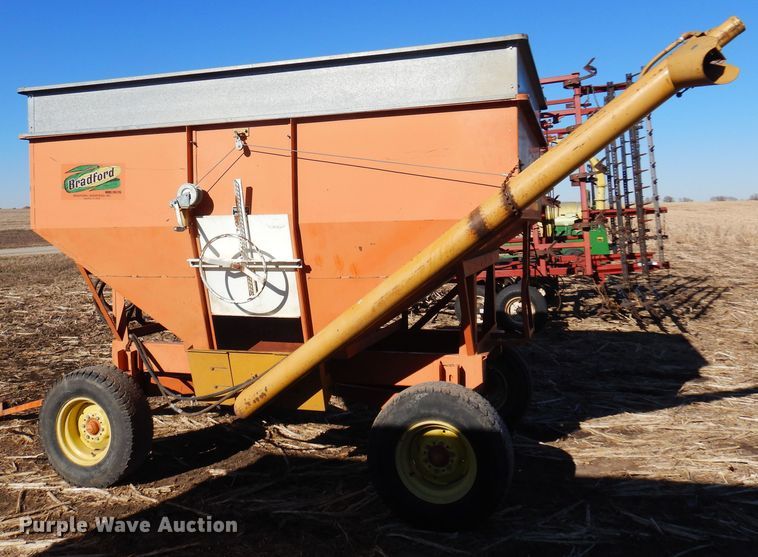 image for item MM9829 Bradford  gravity wagon