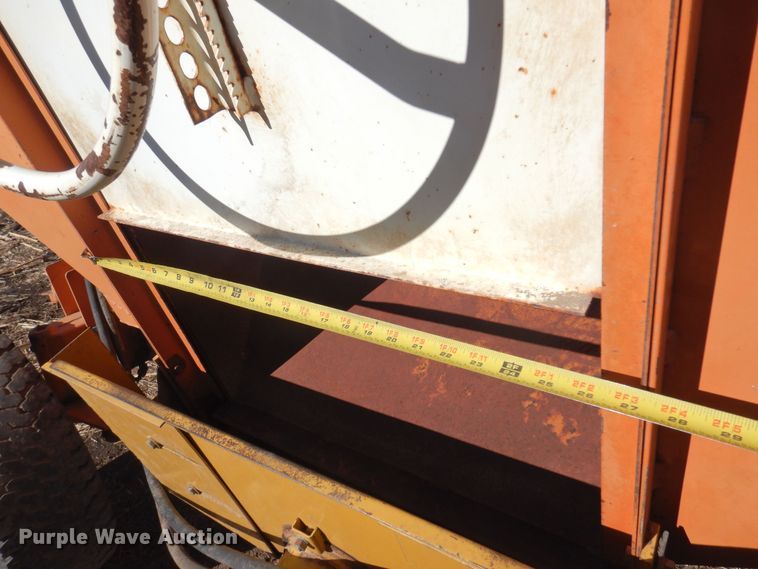 image for item MM9829 Bradford  gravity wagon