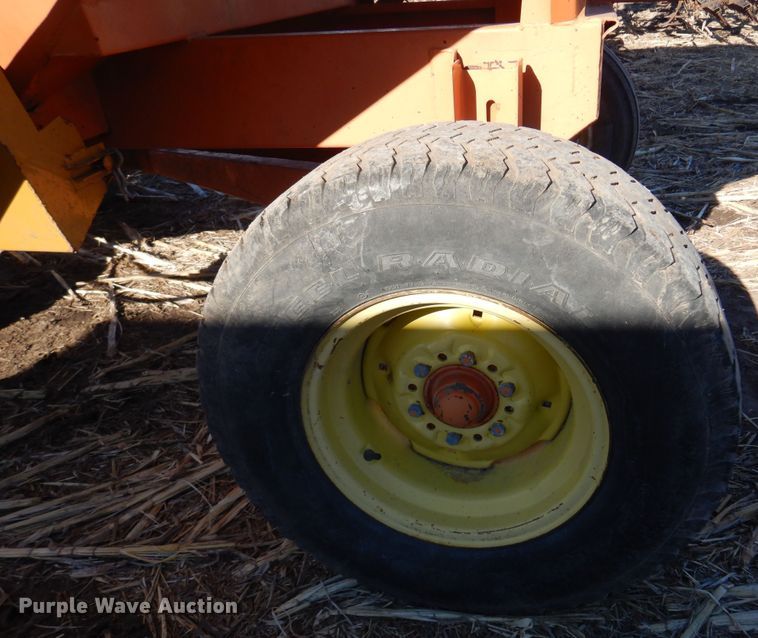 image for item MM9829 Bradford  gravity wagon