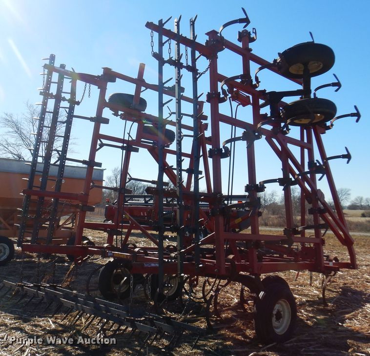 image for item MM9830 Kent 6330 Series V  field cultivator