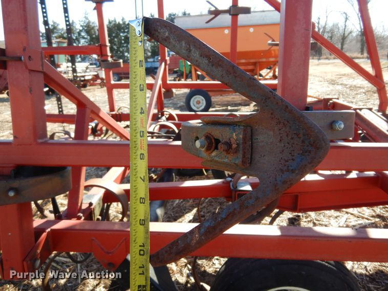 image for item MM9830 Kent 6330 Series V  field cultivator