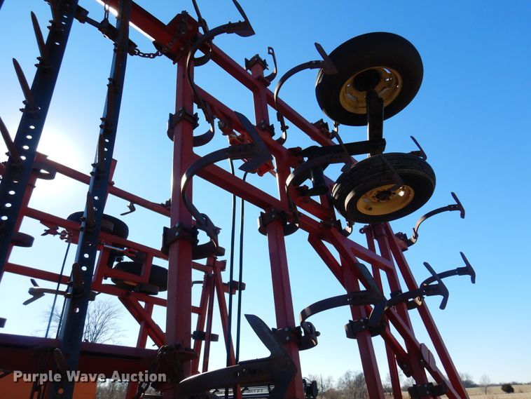 image for item MM9830 Kent 6330 Series V  field cultivator