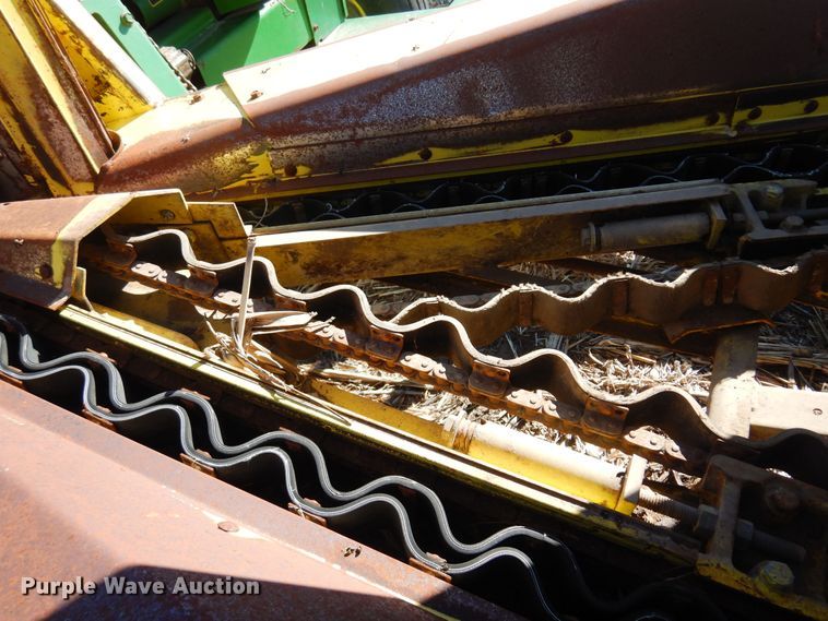 image for item MM9831 1989 John Deere 3970  forage harvester