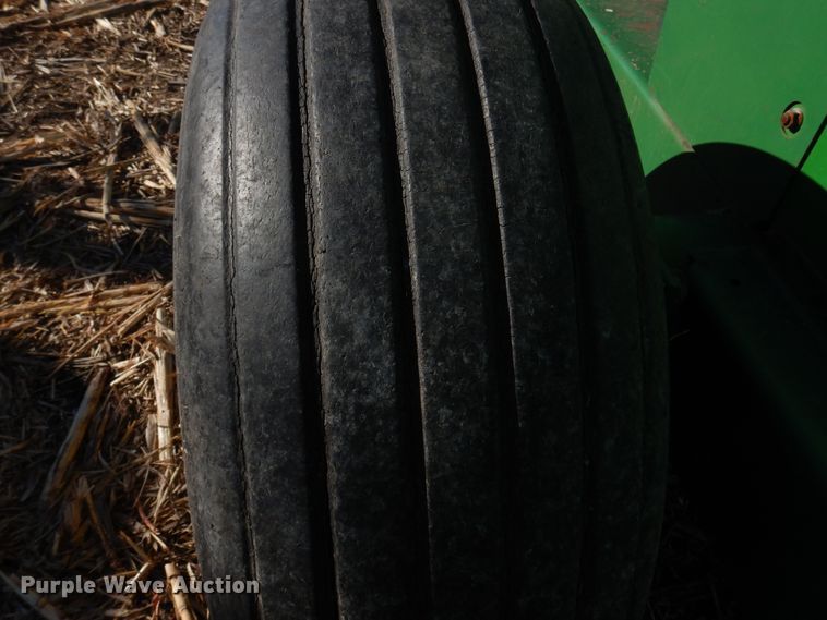 image for item MM9831 1989 John Deere 3970  forage harvester