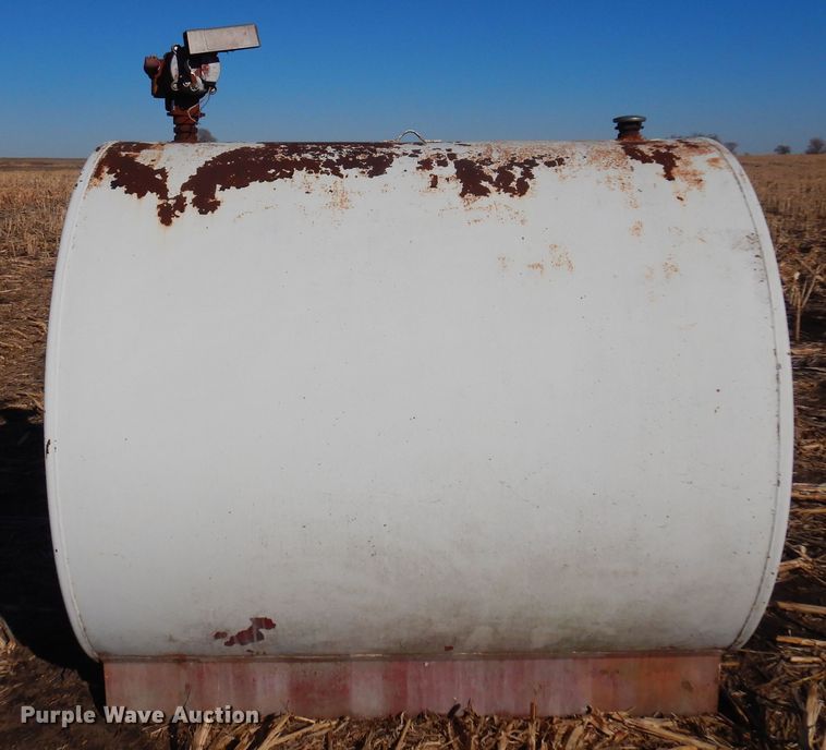 image for item MM9835 Fuel tank