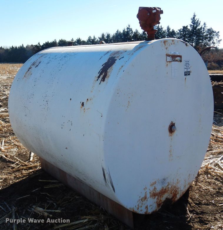 image for item MM9835 Fuel tank