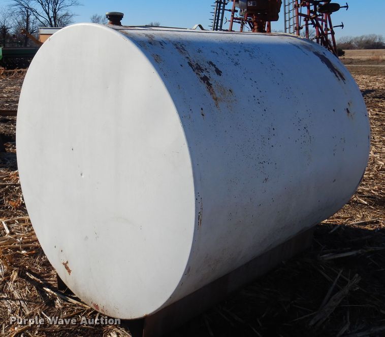 image for item MM9835 Fuel tank