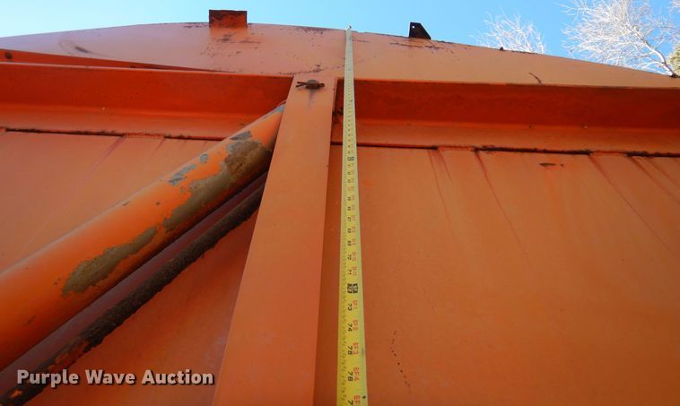 image for item MM9841 Richardton  silage dump wagon