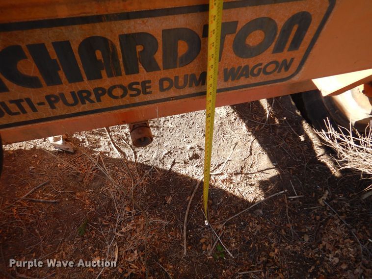 image for item MM9841 Richardton  silage dump wagon