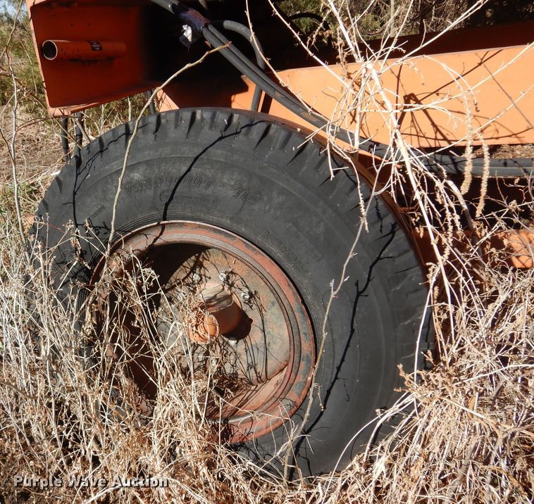 image for item MM9841 Richardton  silage dump wagon
