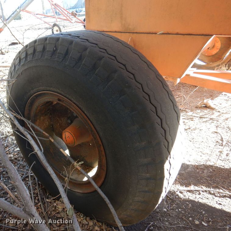 image for item MM9841 Richardton  silage dump wagon