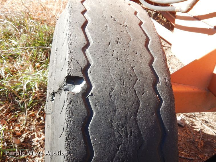 image for item MM9841 Richardton  silage dump wagon