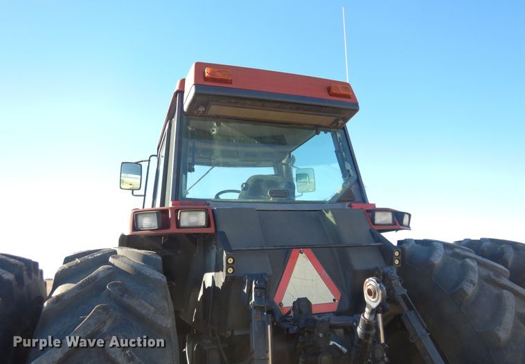 image for item MM9843 1995 Case IH 7230  MFWD tractor