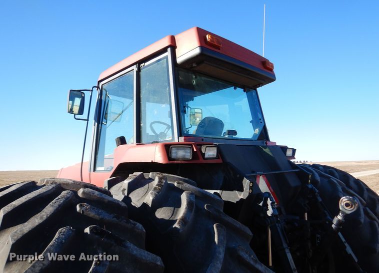 image for item MM9843 1995 Case IH 7230  MFWD tractor
