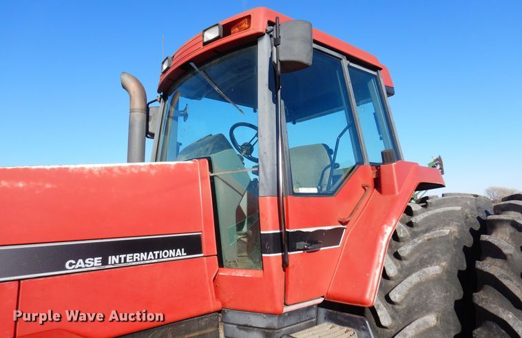 image for item MM9843 1995 Case IH 7230  MFWD tractor