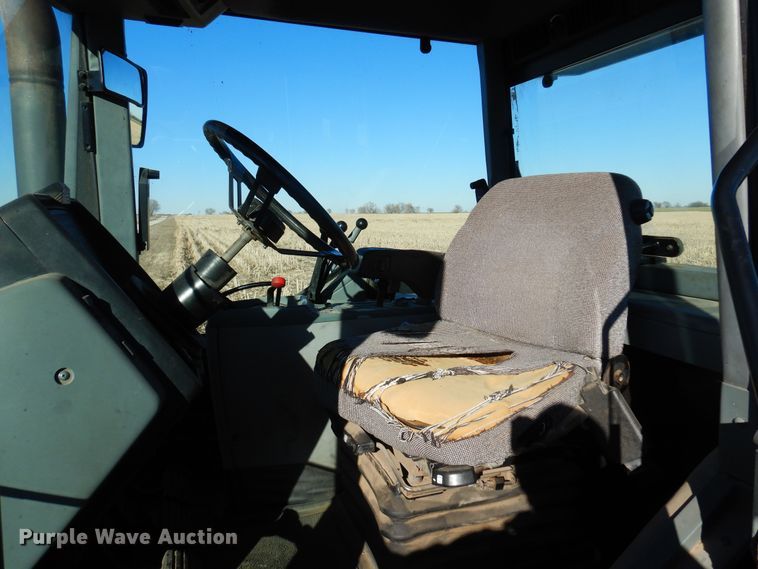 image for item MM9843 1995 Case IH 7230  MFWD tractor