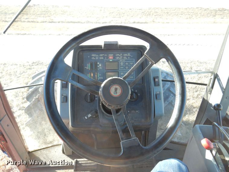 image for item MM9843 1995 Case IH 7230  MFWD tractor