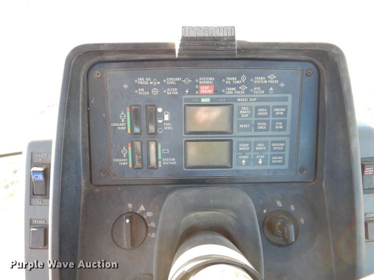 image for item MM9843 1995 Case IH 7230  MFWD tractor